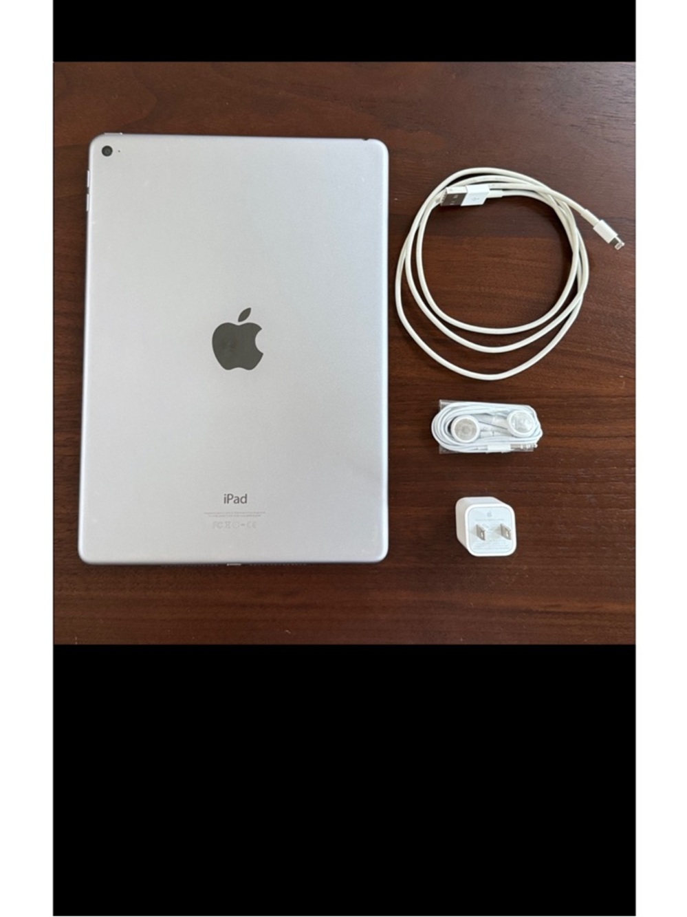 Apple iPad 128GB Air2 A1566 DMPSK3G2G5W1 + A1385 Power Adapter Charge Cable EUC - Picture 4 of 12